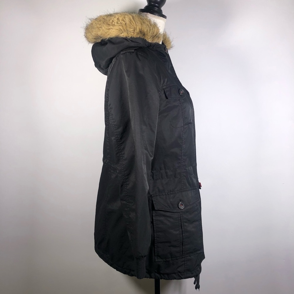 LEVI’S Faux Fur Trim Sherpa Lined Parka Coat - Picture 6 of 15